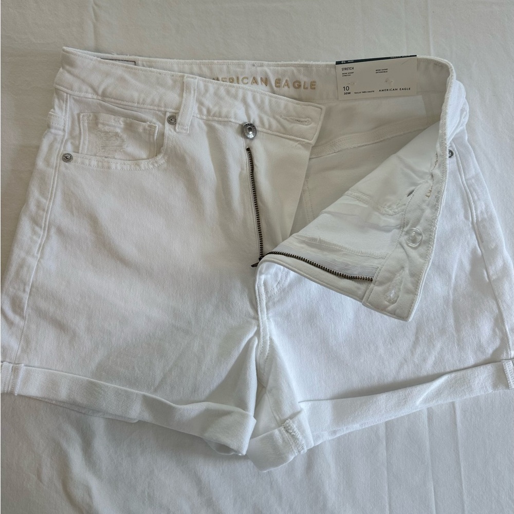 American Eagle White Mom Shorts Stretch High Rise Cuffed Denim Size 10 NWT